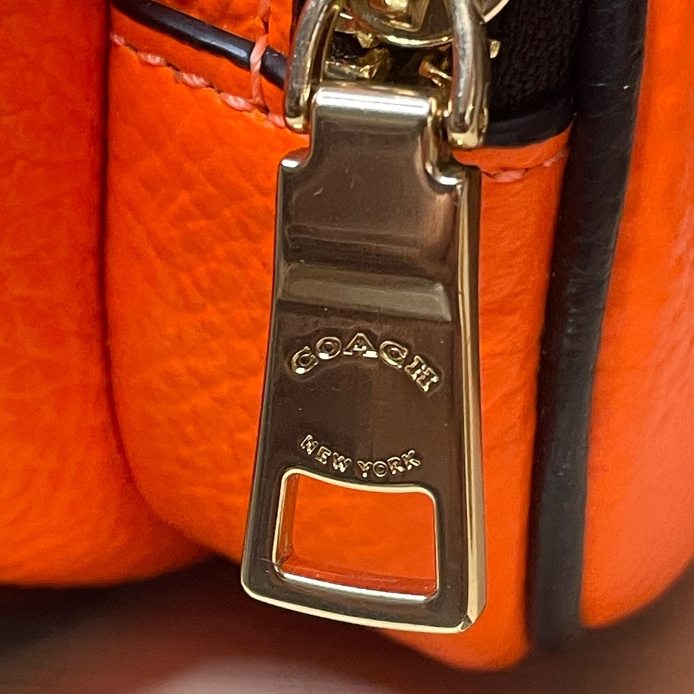 *COA* Coach Bright Orange Court Leather Belt Bag - Picture 10 of 14